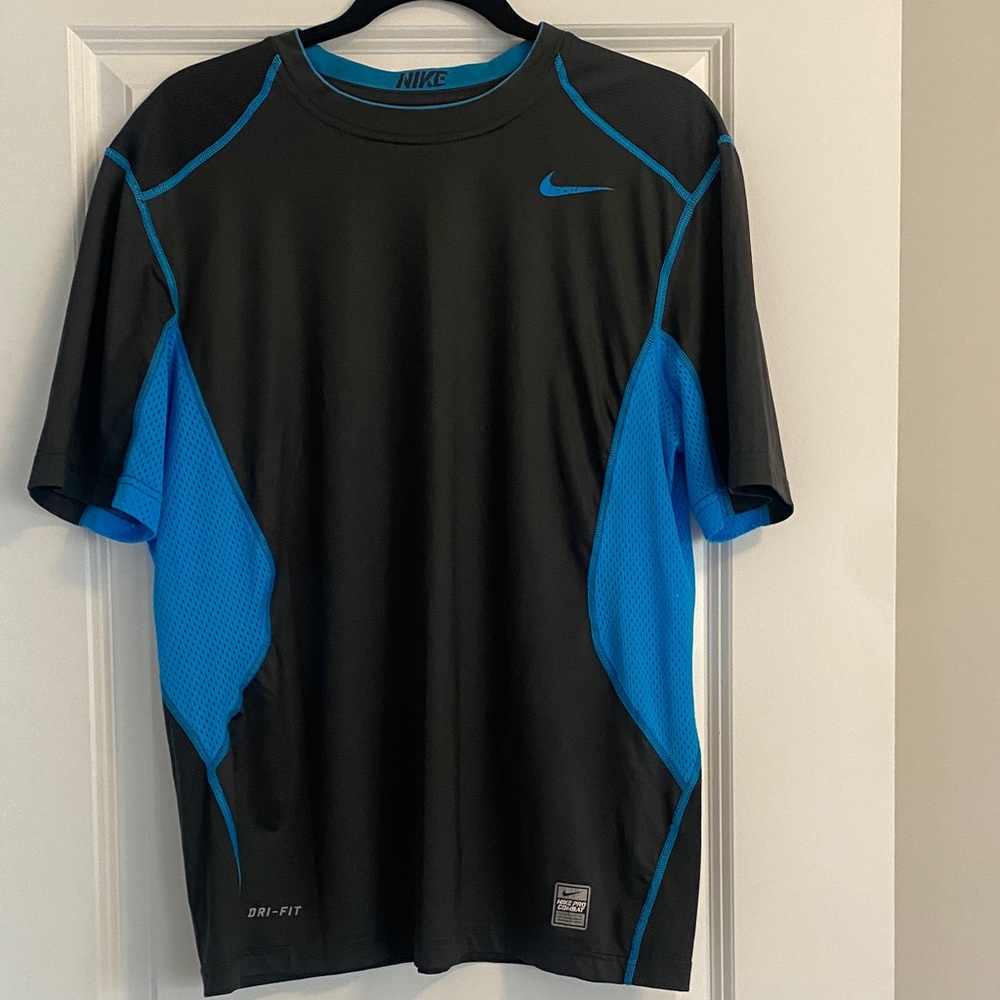 Nike Pro Combat Black and Blue Performance Tee - Size L Large